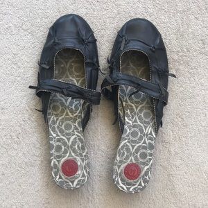 Womens slip on leather size 9